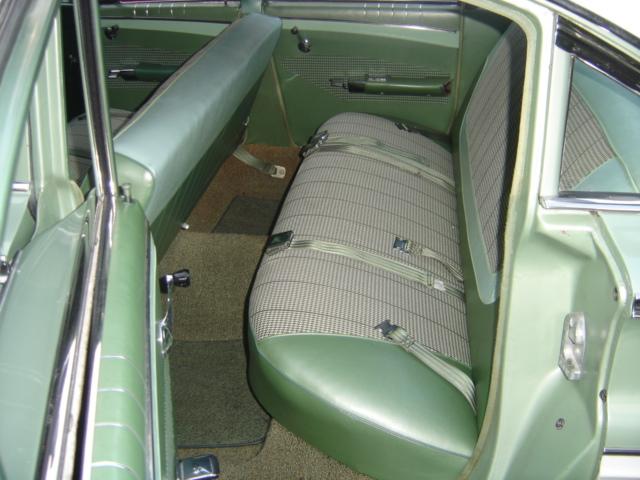 1960 impala 4dr sedan grn 21.JPG